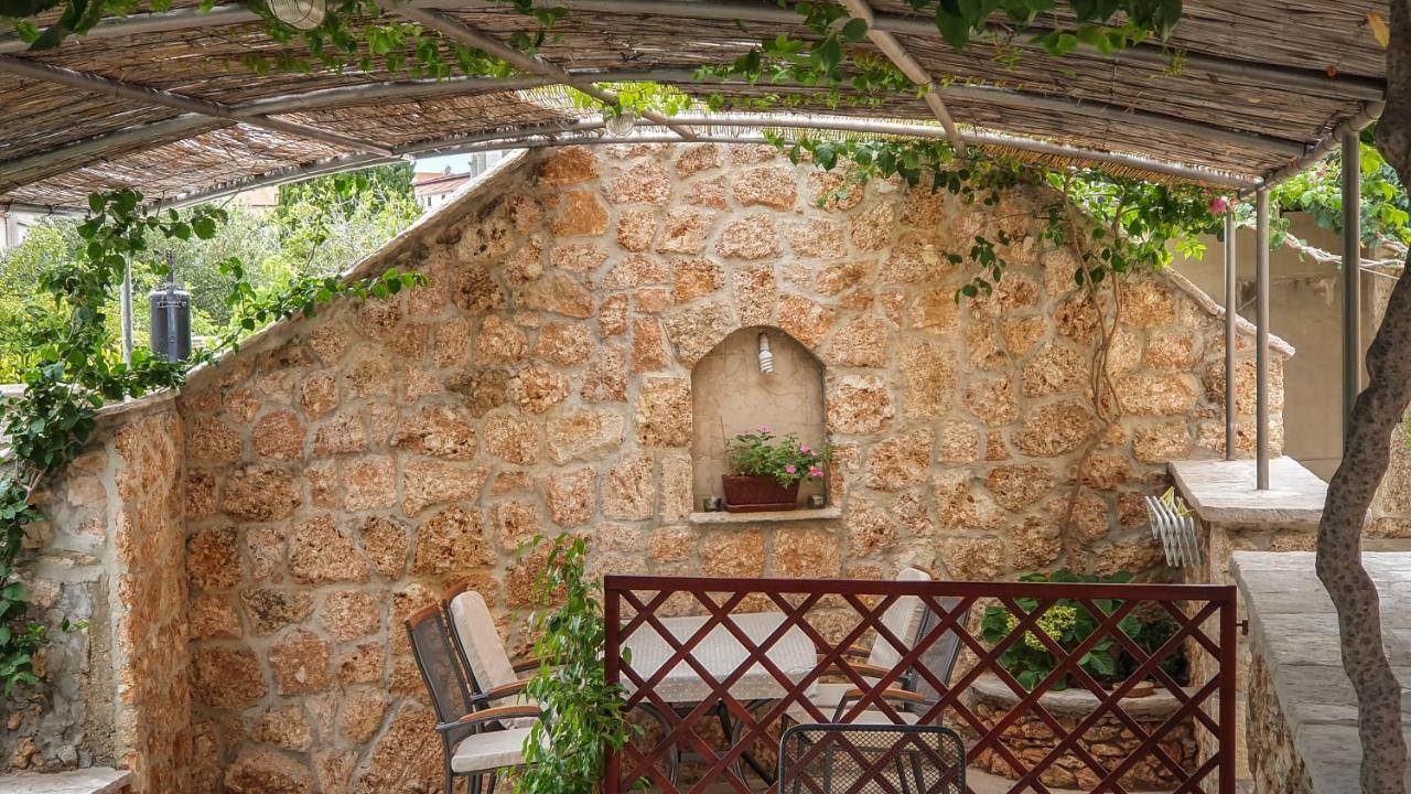 Apartments Obala Бол Экстерьер фото
