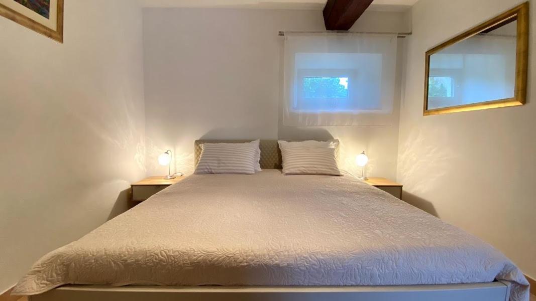 Apartments Obala Бол Экстерьер фото