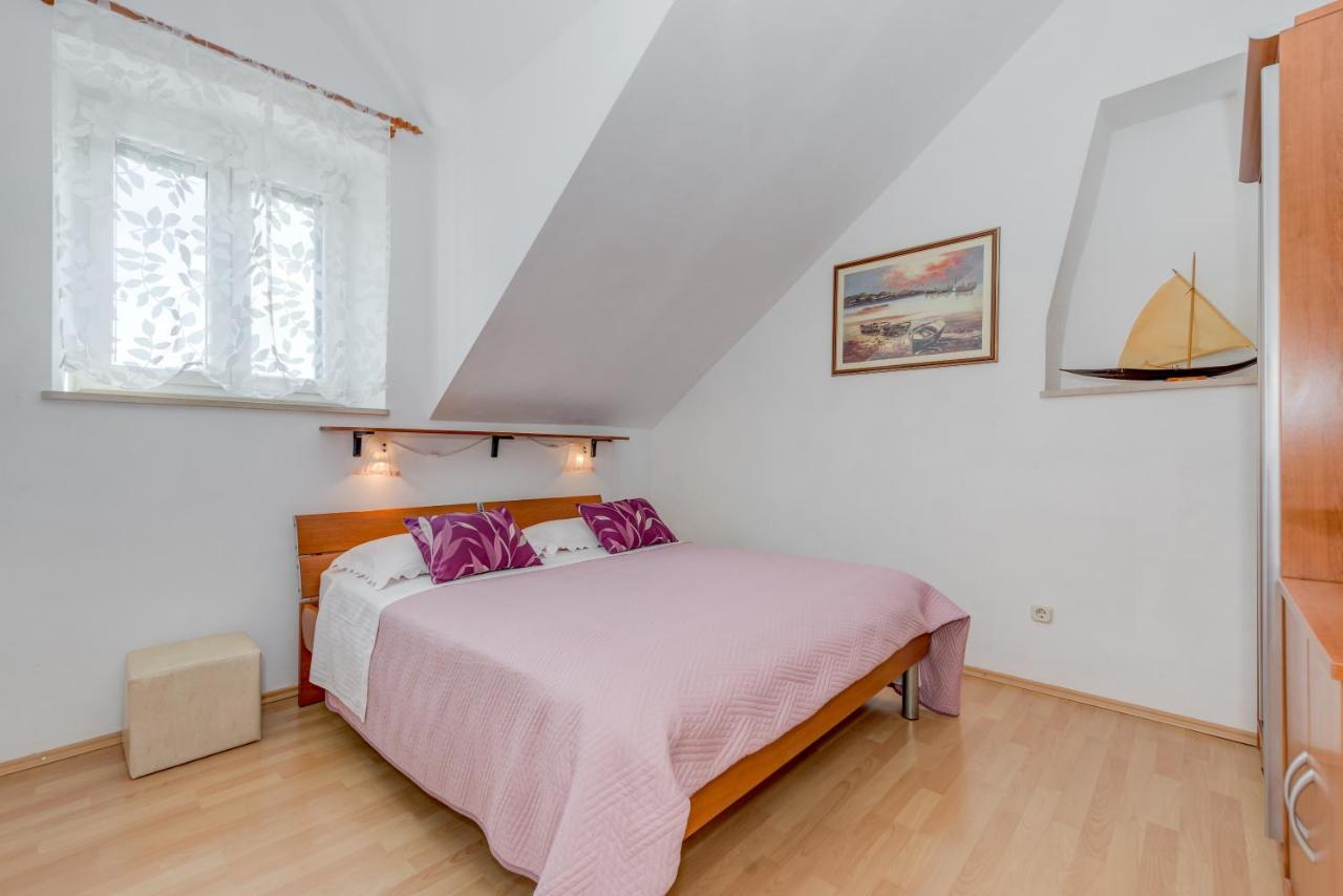 Apartments Obala Бол Экстерьер фото
