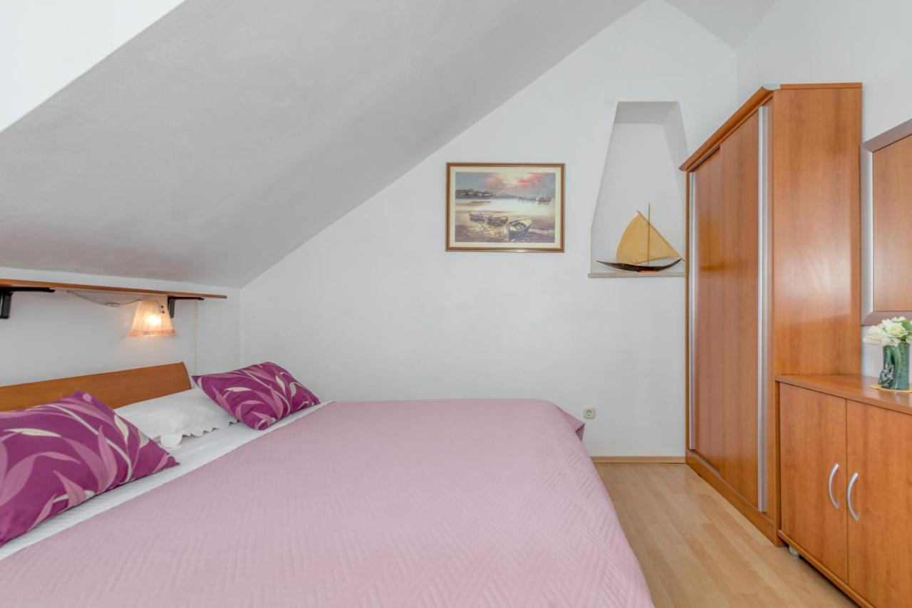Apartments Obala Бол Экстерьер фото